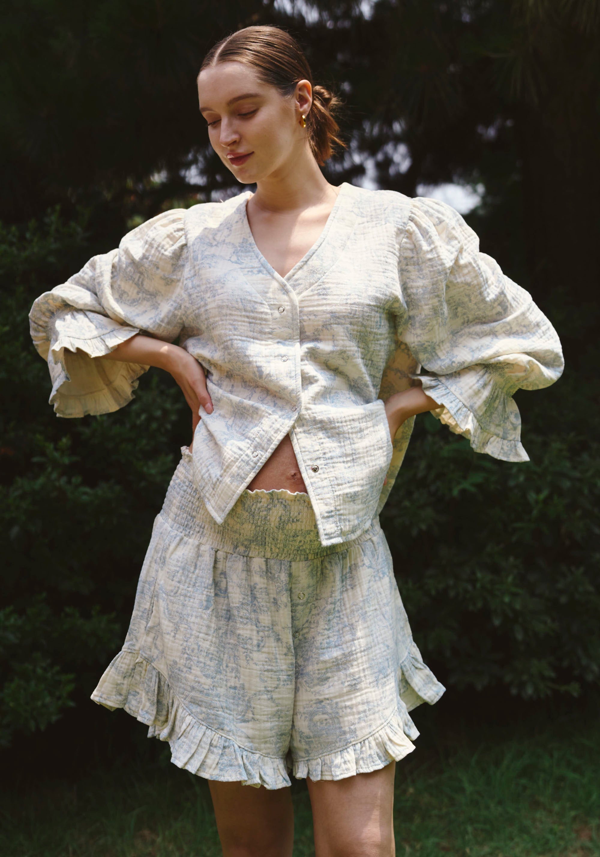 LUXE RUFFLED MUSLIN SET