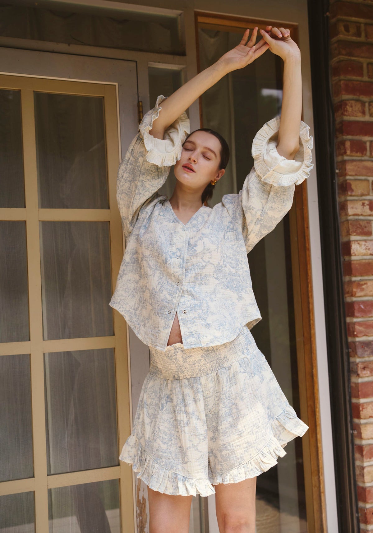 LUXE RUFFLED MUSLIN SET