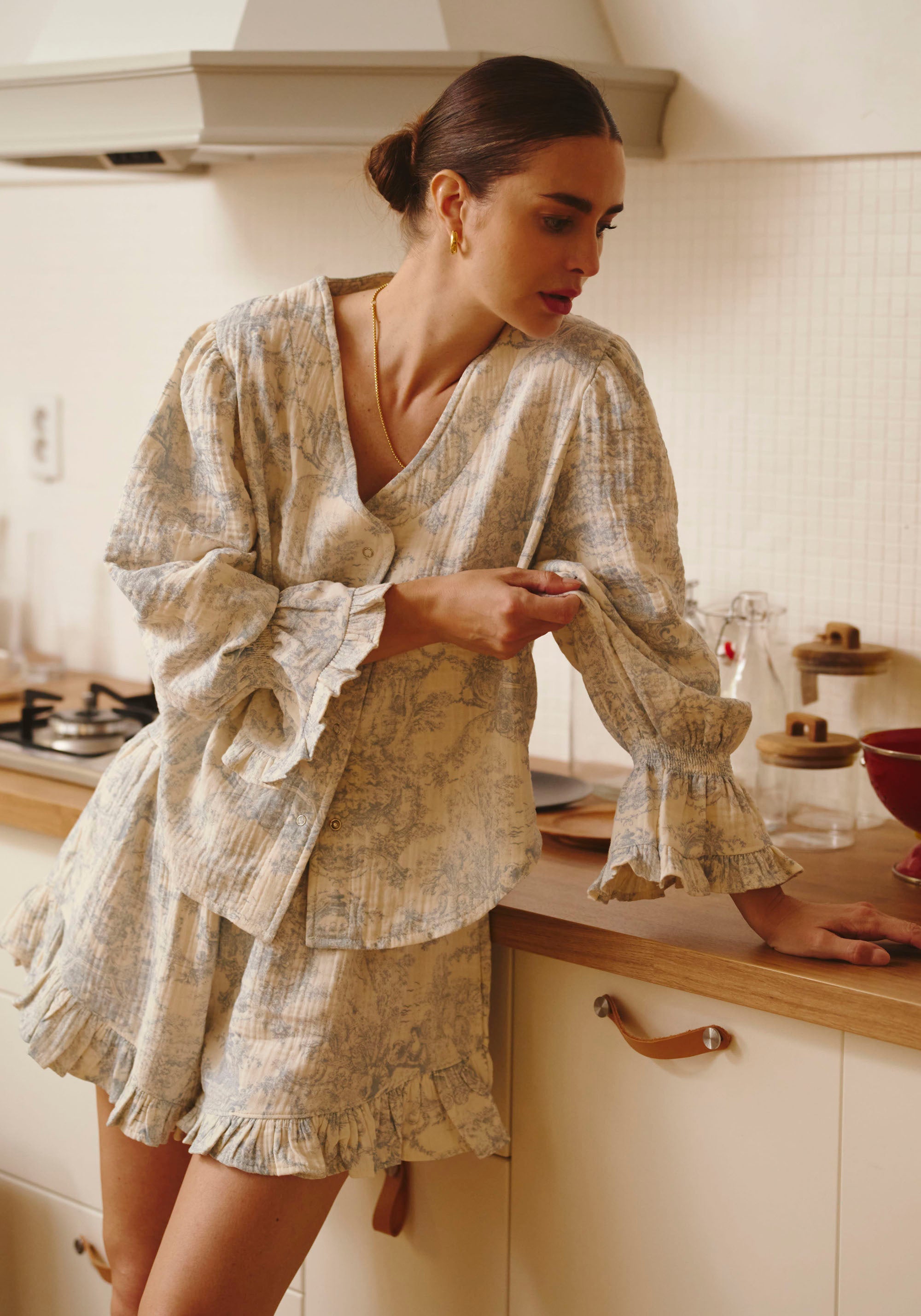 LUXE RUFFLED MUSLIN SET
