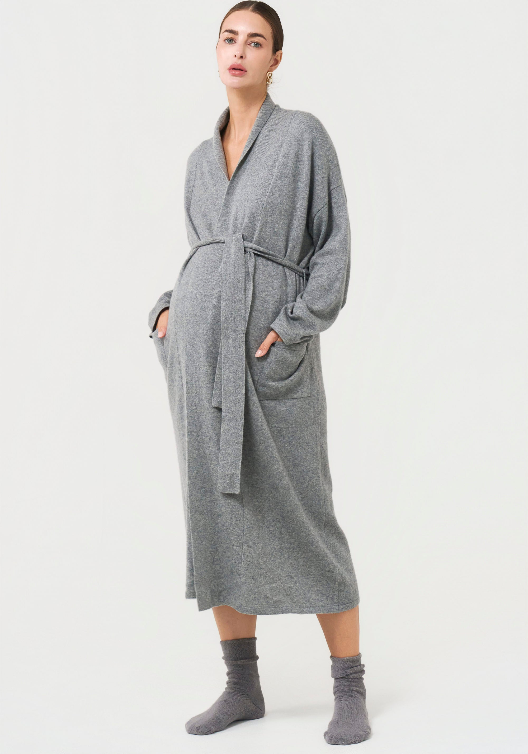 100% CASHMERE ROBE