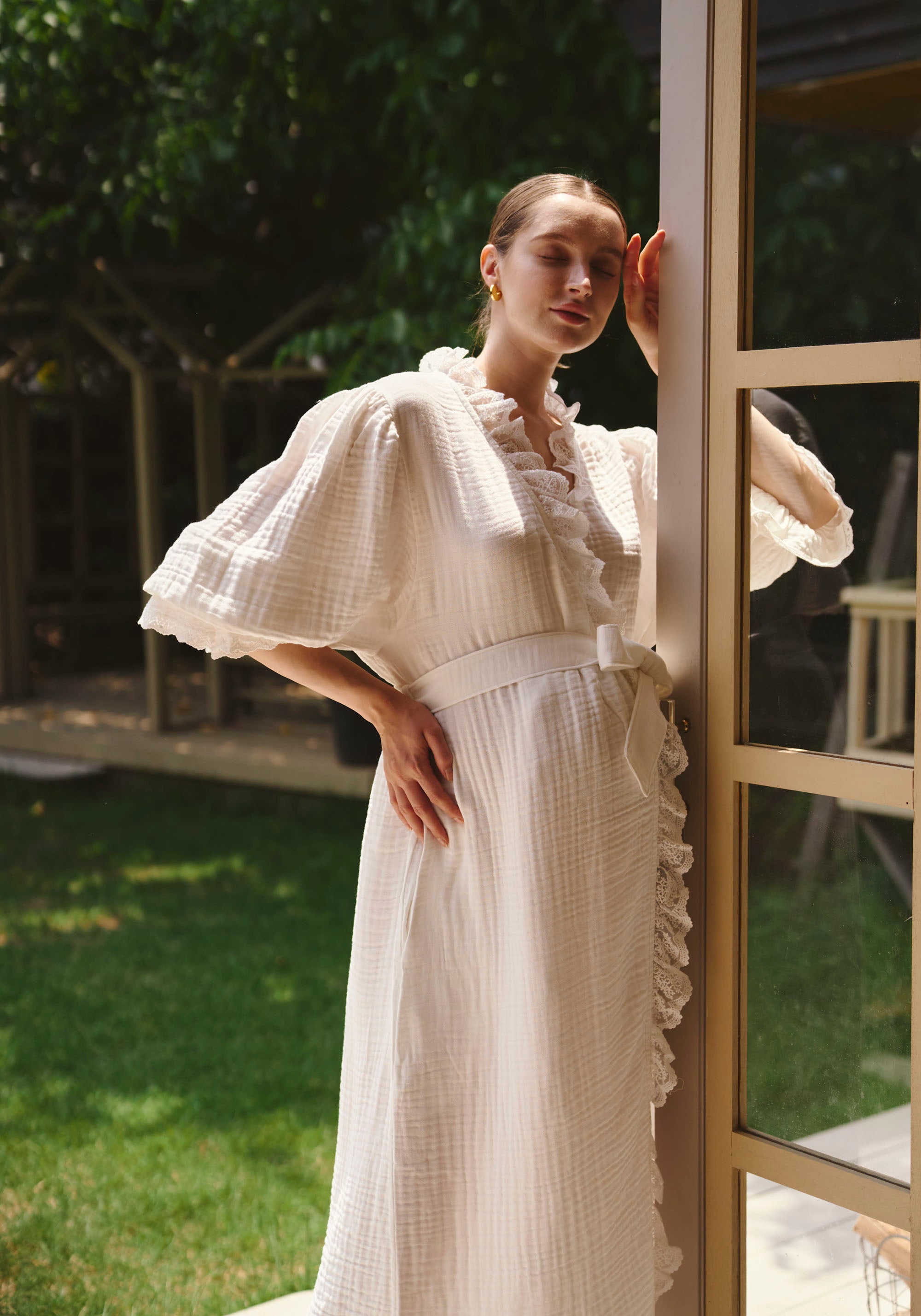 LACED MODAL GAUZE ROBE