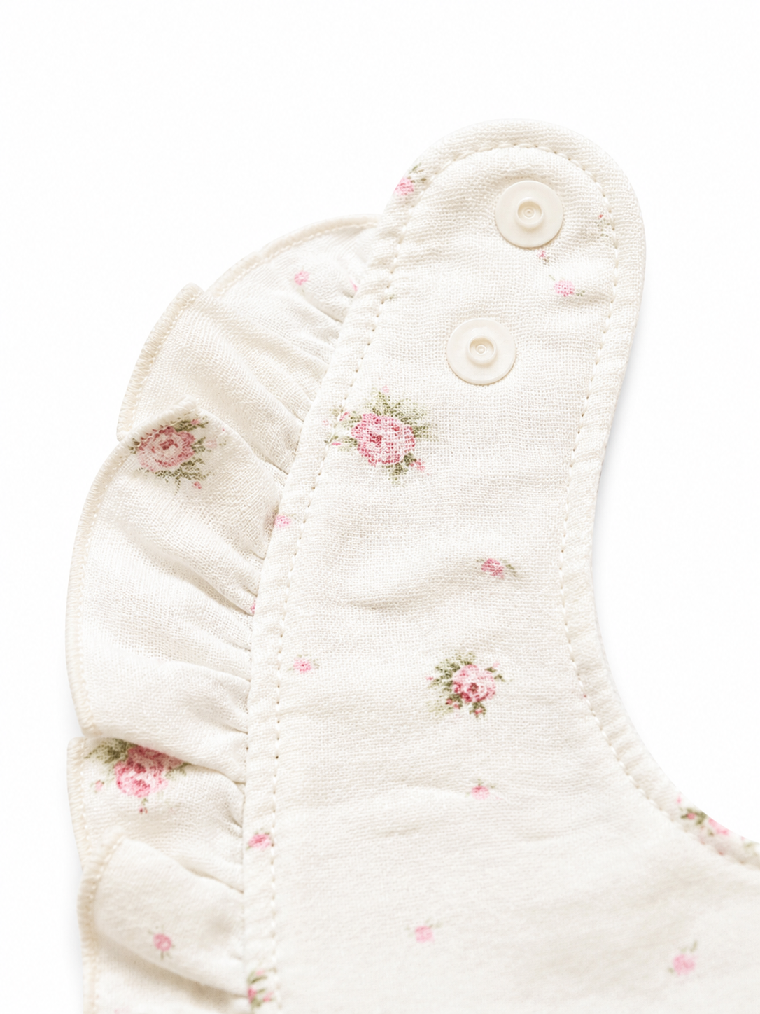 RUFFLE MUSLIN BIB