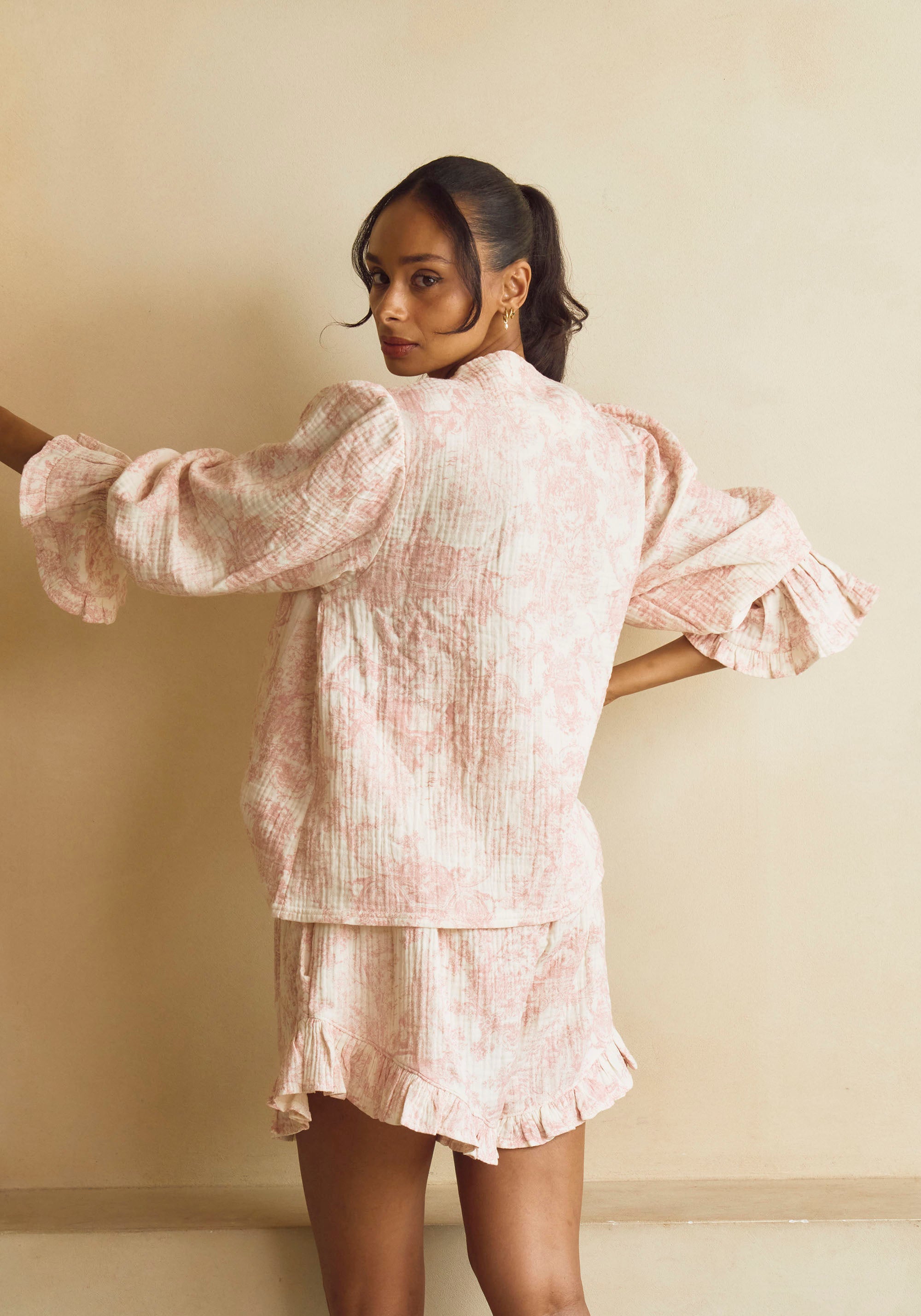 LUXE RUFFLED MUSLIN SET