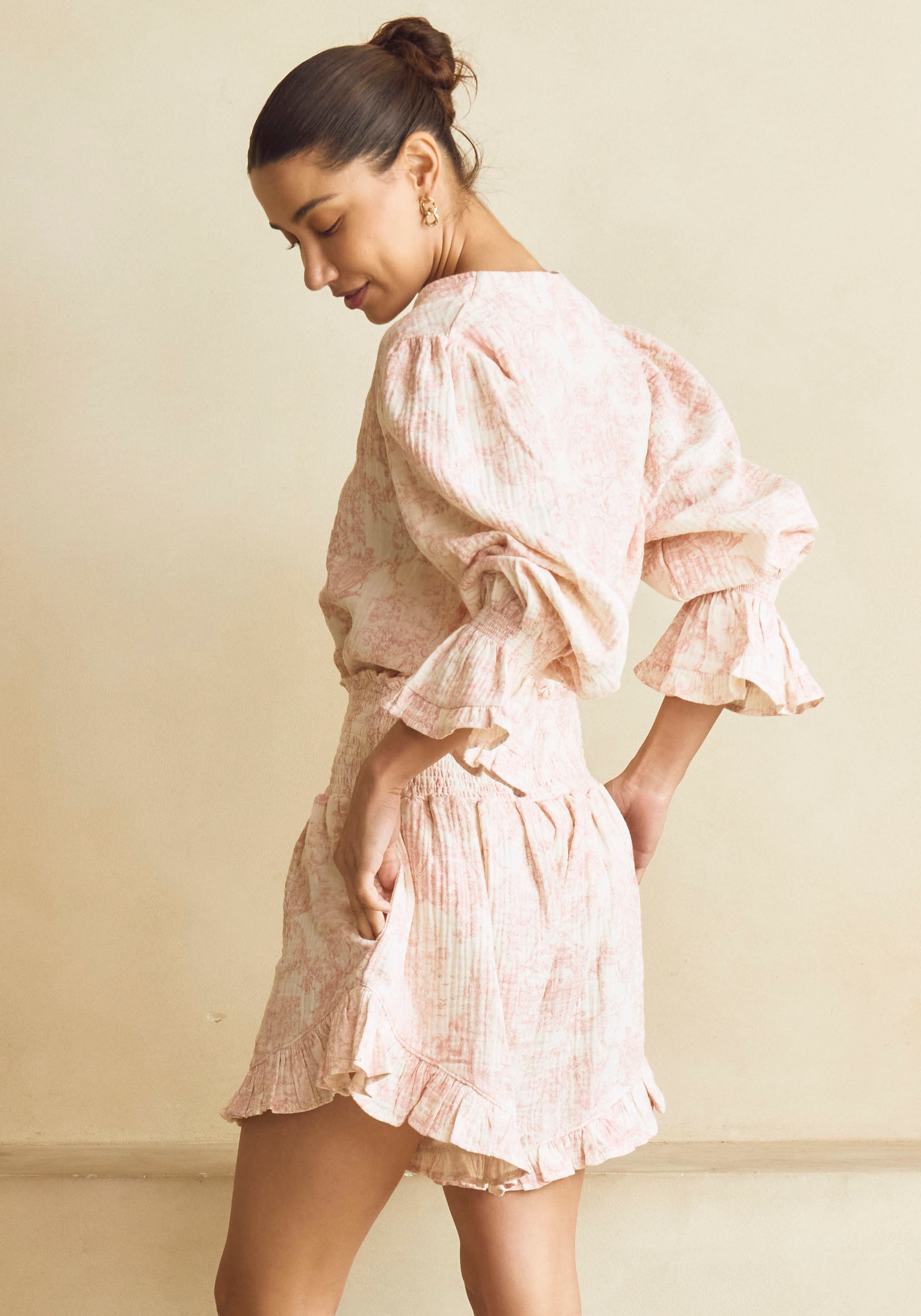 LUXE RUFFLED MUSLIN SET