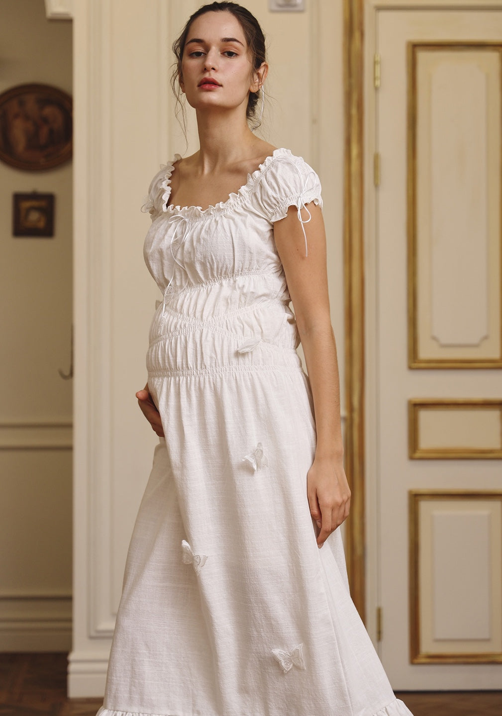LINEN DRESS WITH BUTTERFLY APPLIQUE DRESS