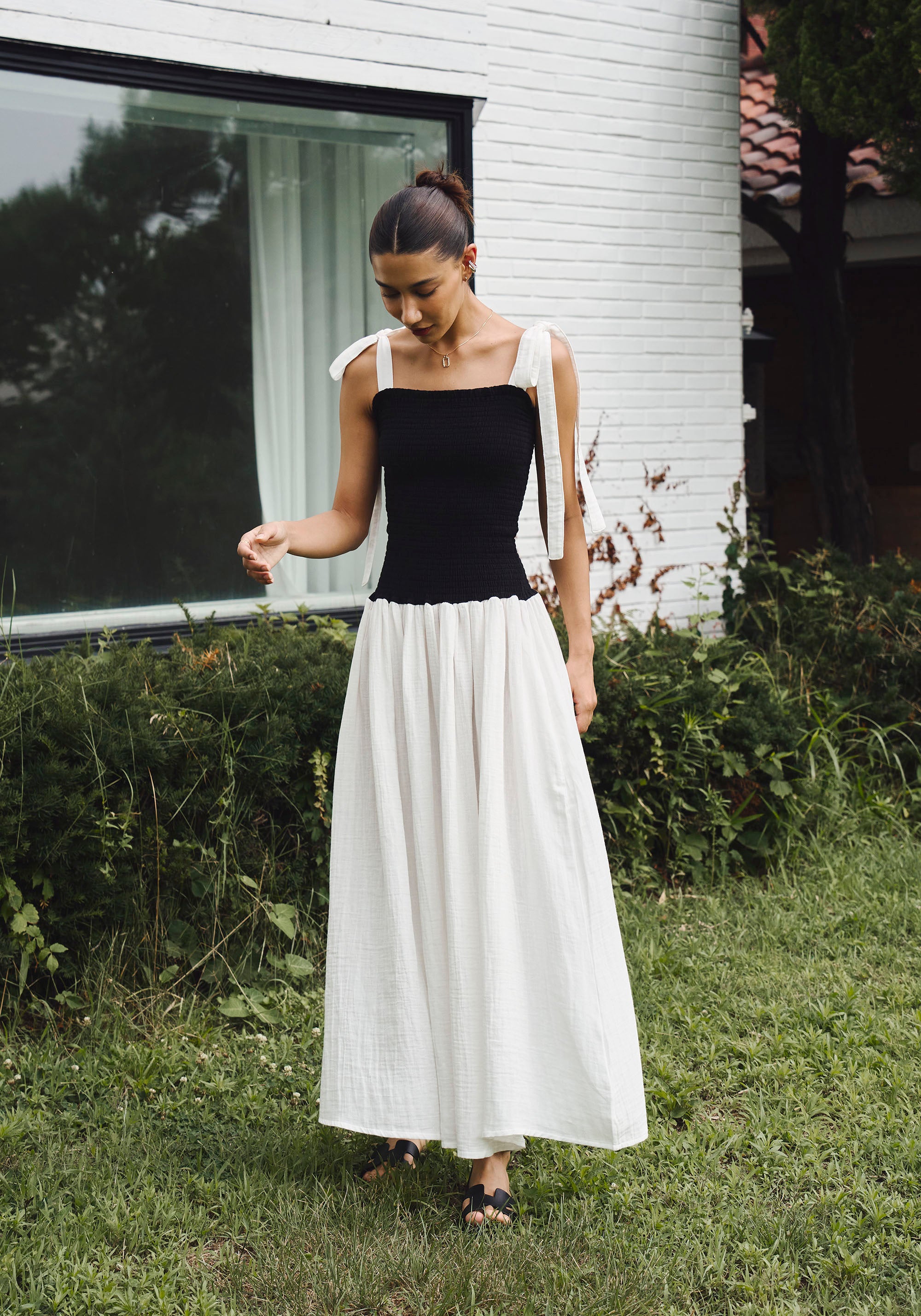 MONI DRESS