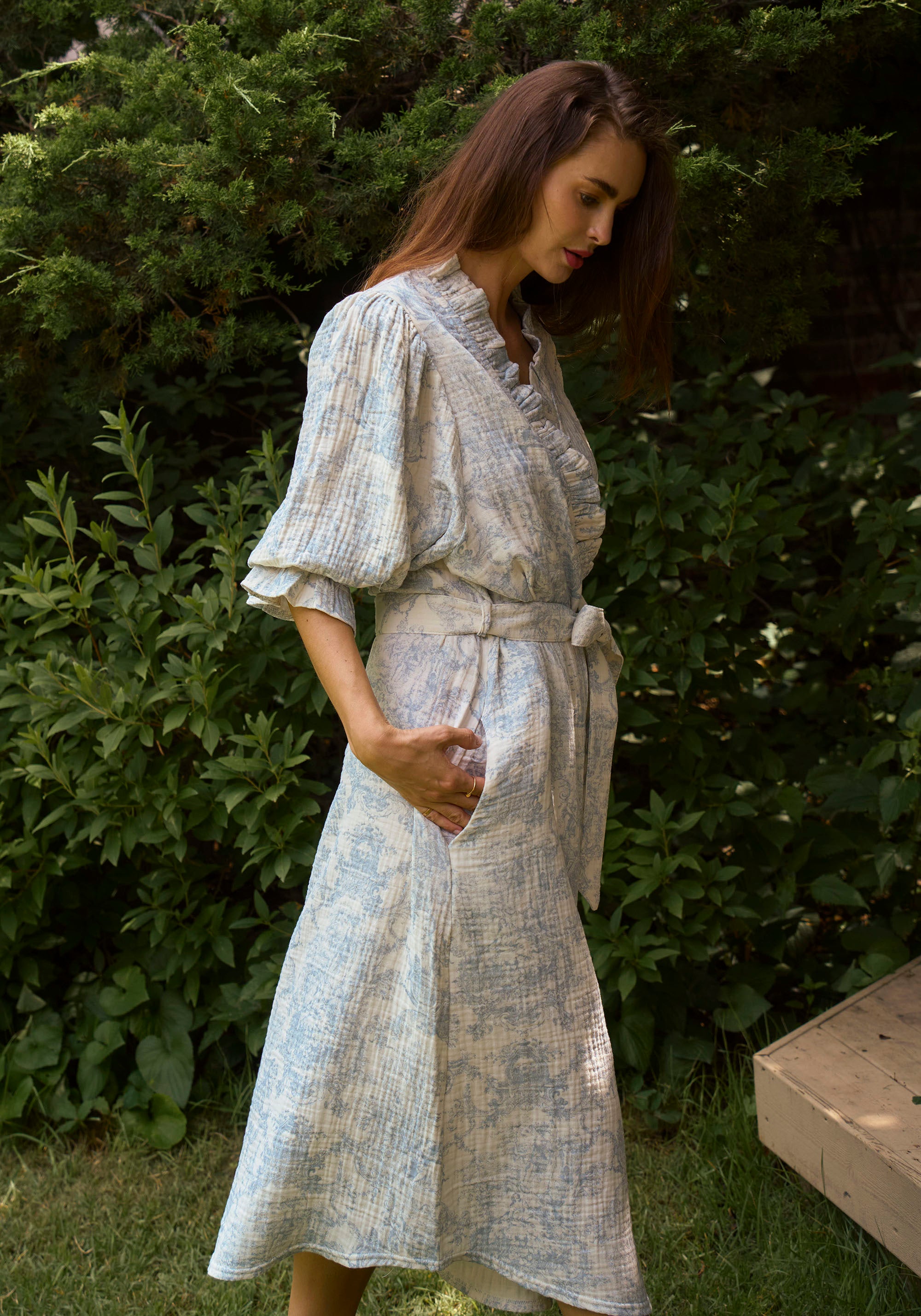 MUSLIN GAUZE ROBE