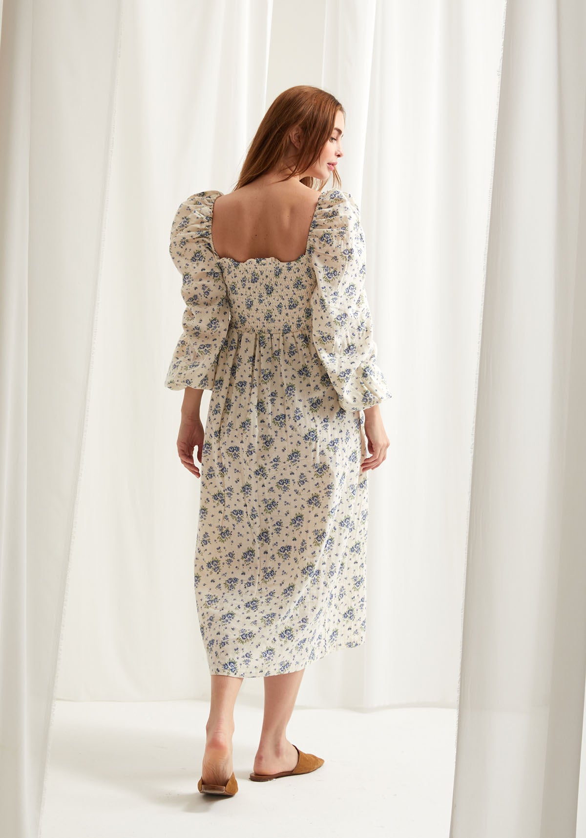 AOI DRESS