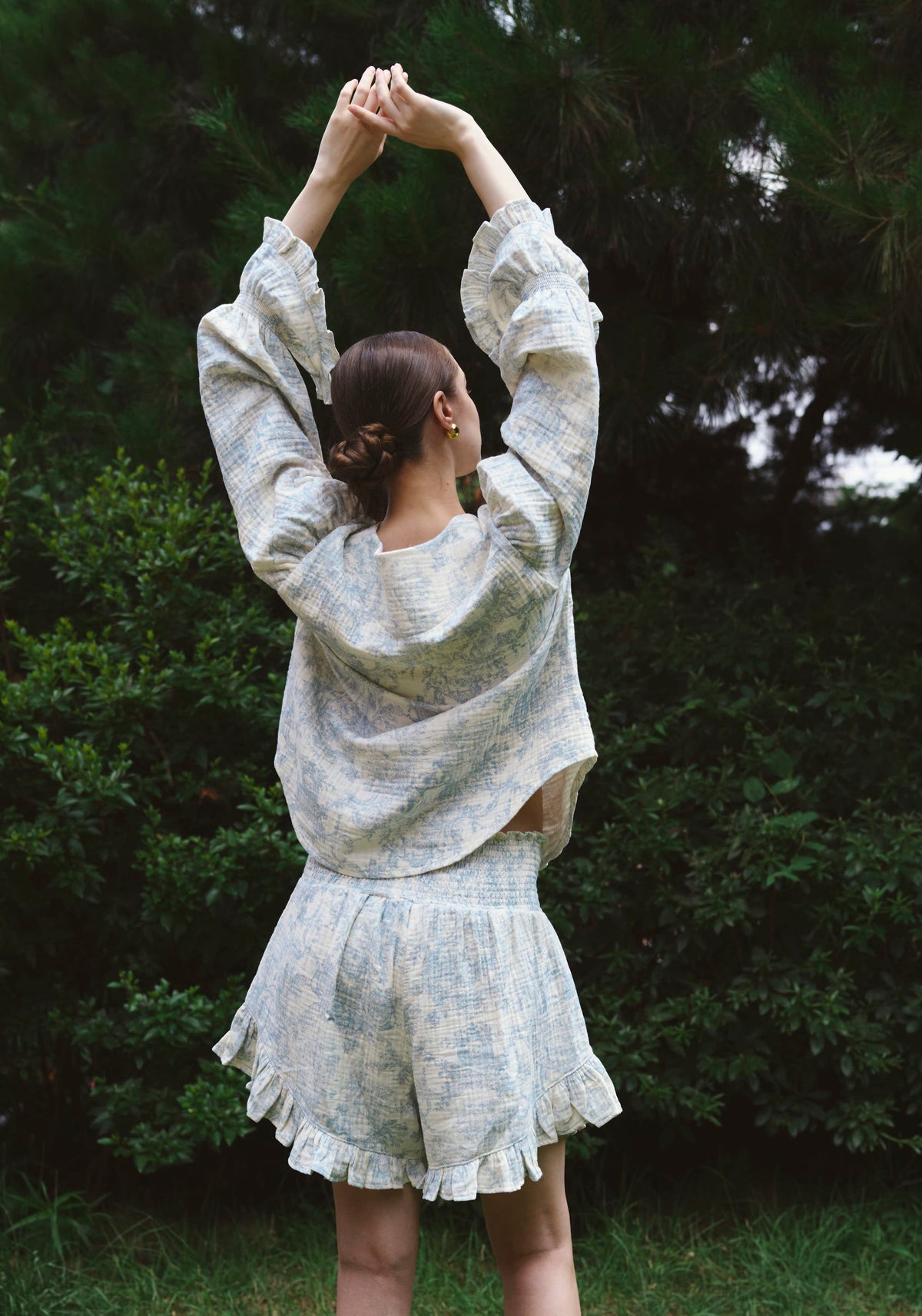 LUXE RUFFLED MUSLIN SET