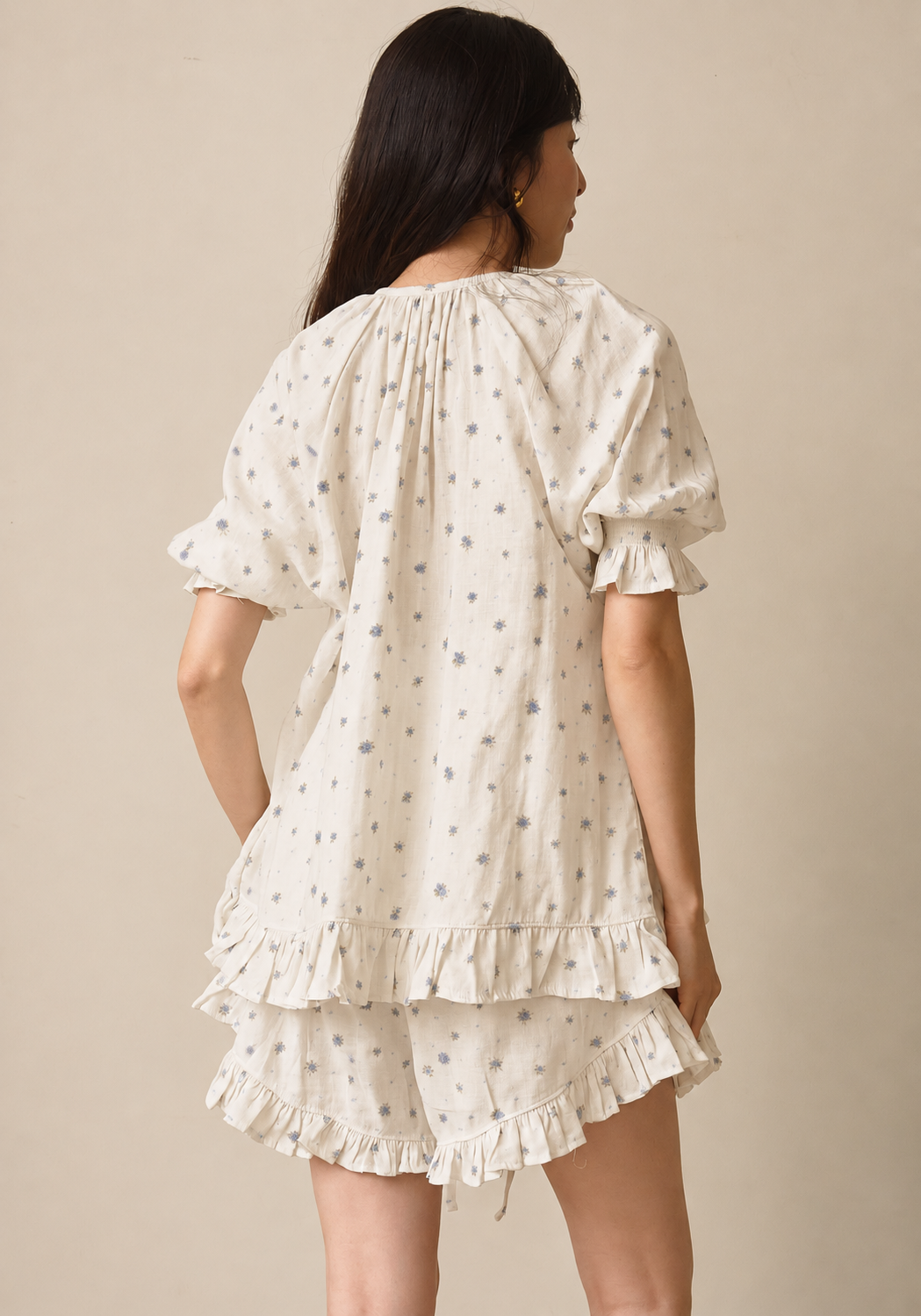 RUFFLED TIE SET UP