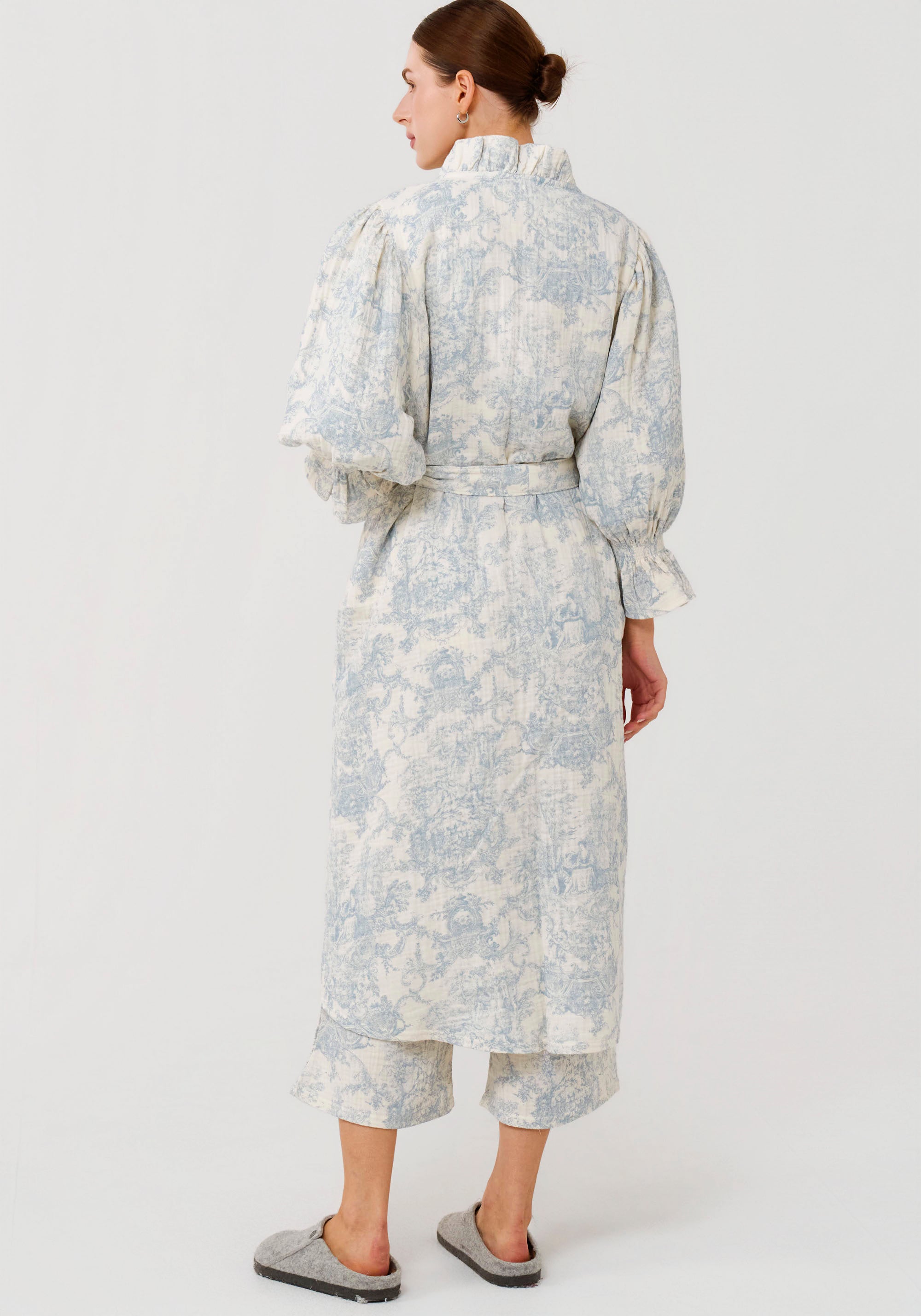 MUSLIN GAUZE ROBE