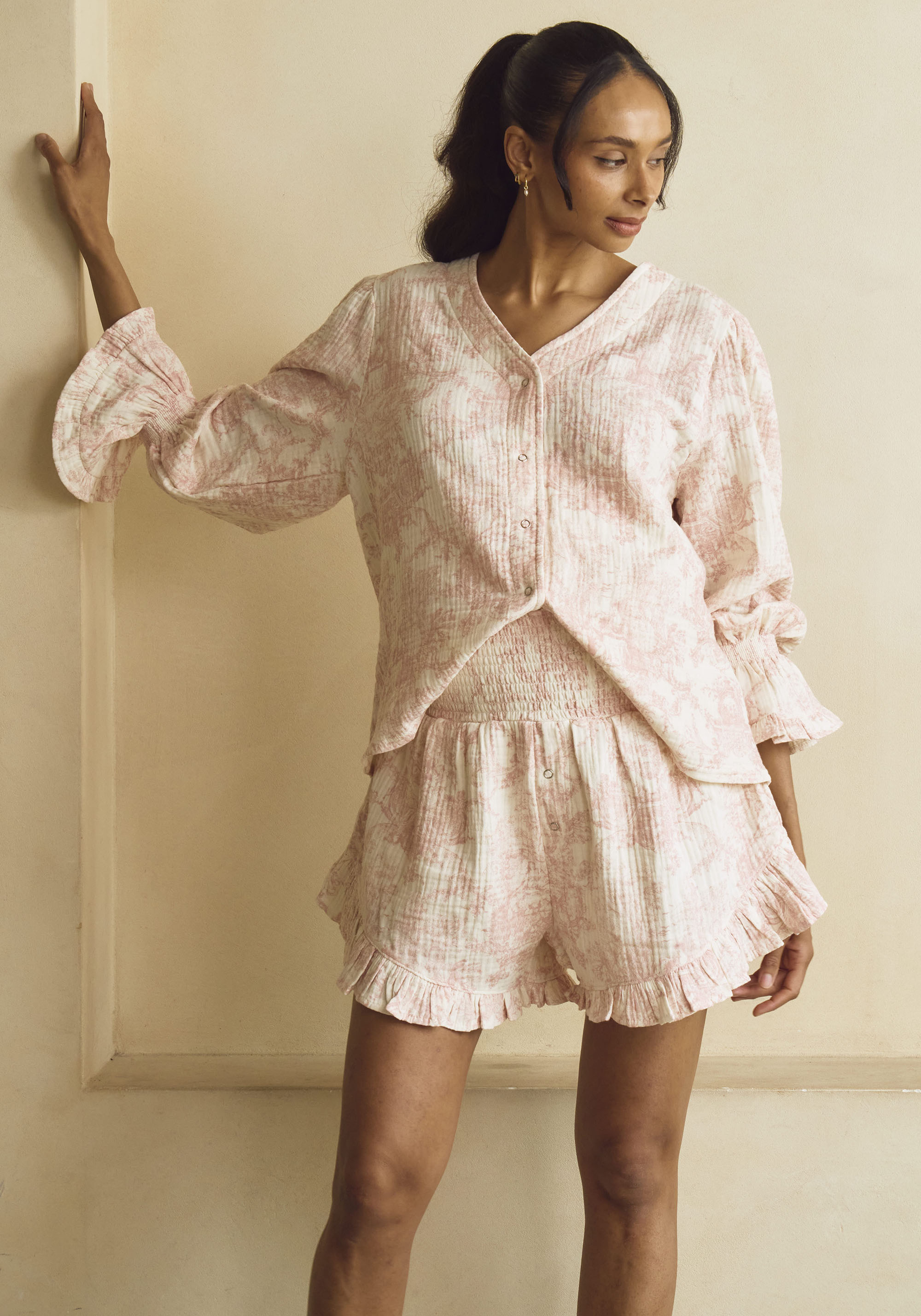 LUXE RUFFLED MUSLIN SET