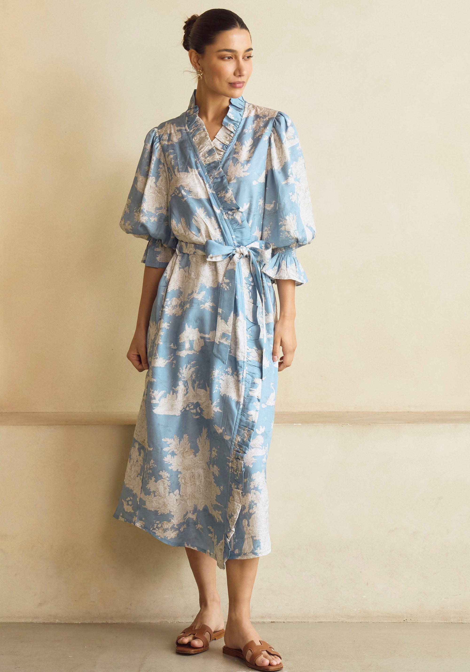 VEGAN SILK ROBE
