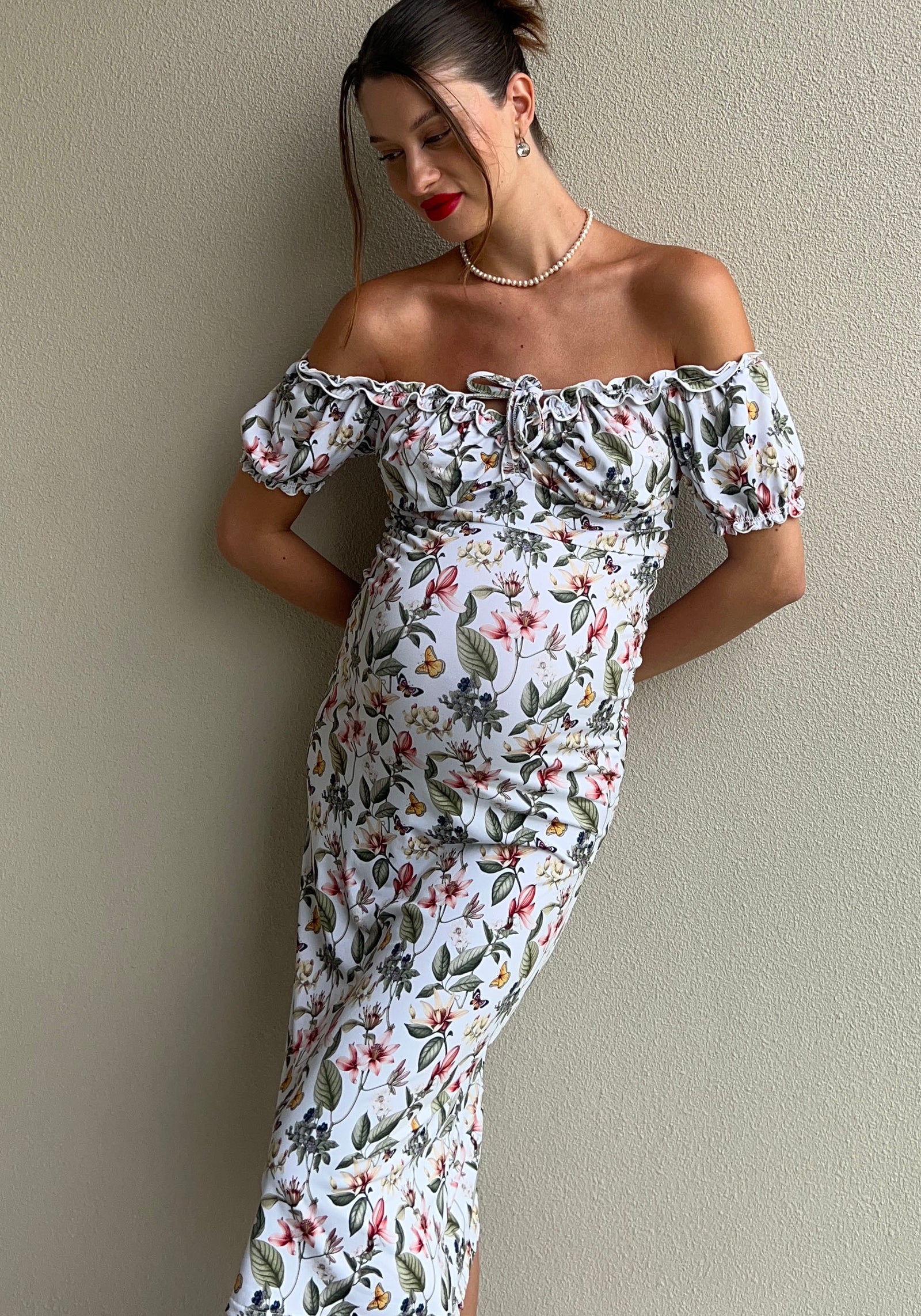 Milkmaid Dress (butterfly sleeves, standard skirt, lace up back, funcional bust bow)