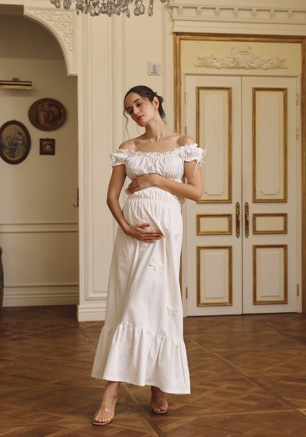 LINEN DRESS WITH BUTTERFLY APPLIQUE DRESS