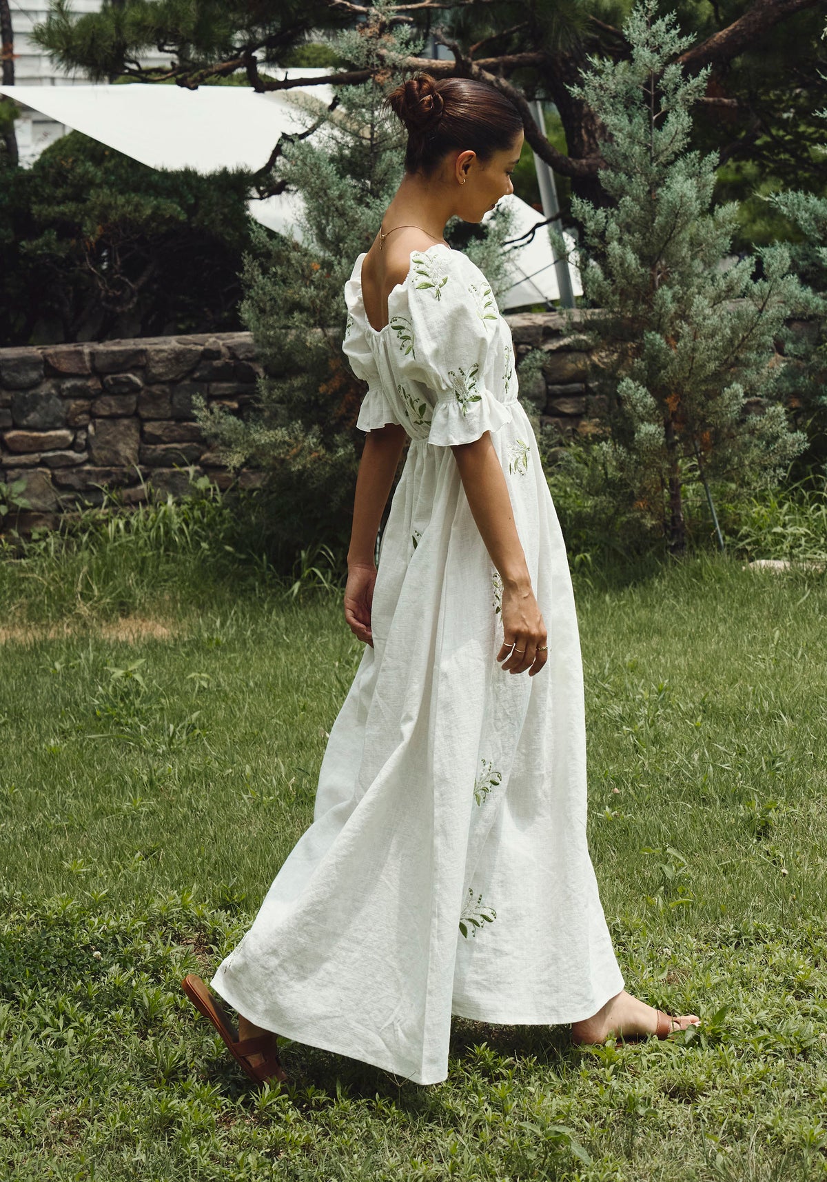 LINEN LILY EMBROIDERY MAXI DRESS