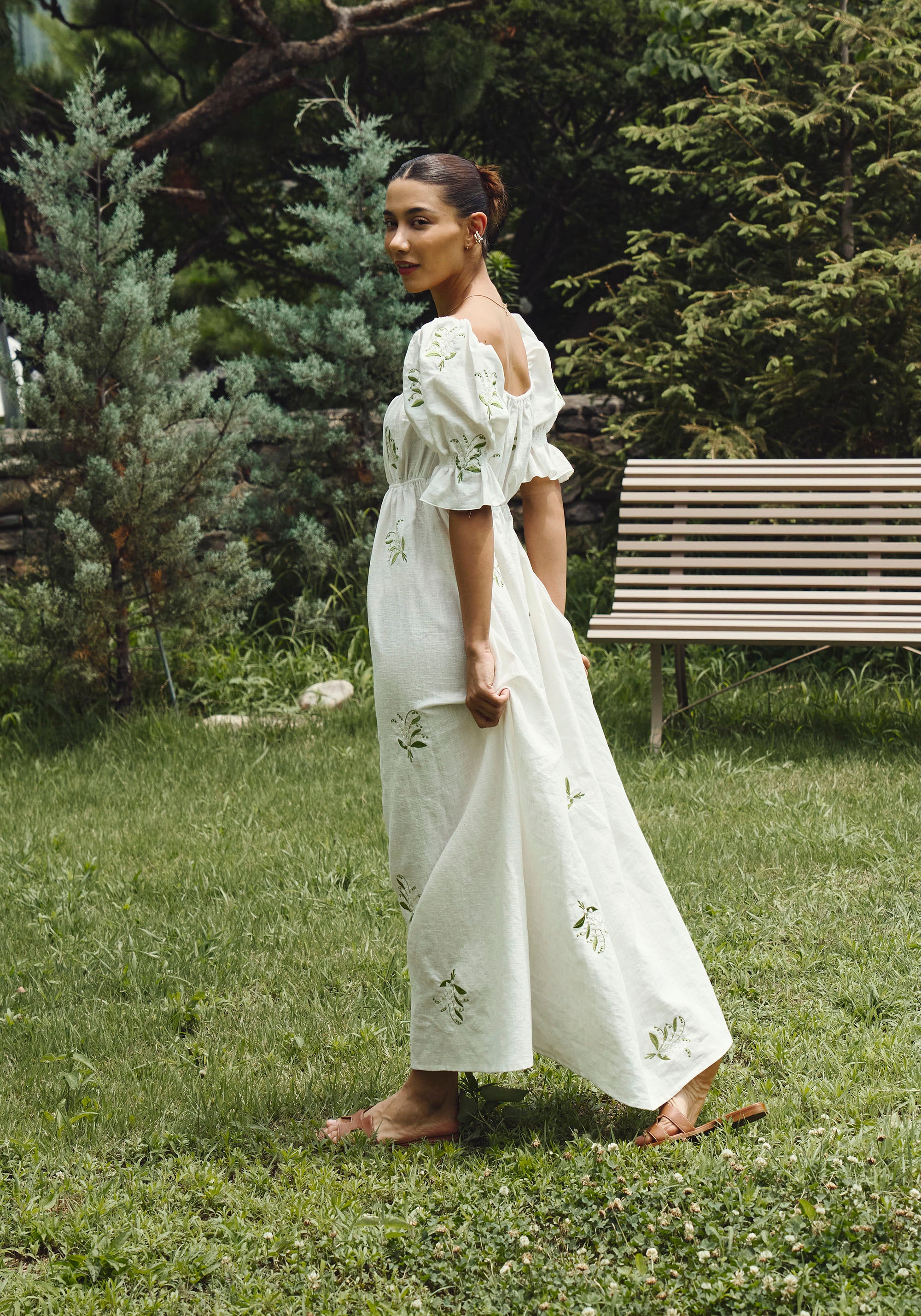 LINEN LILY EMBROIDERY MAXI DRESS