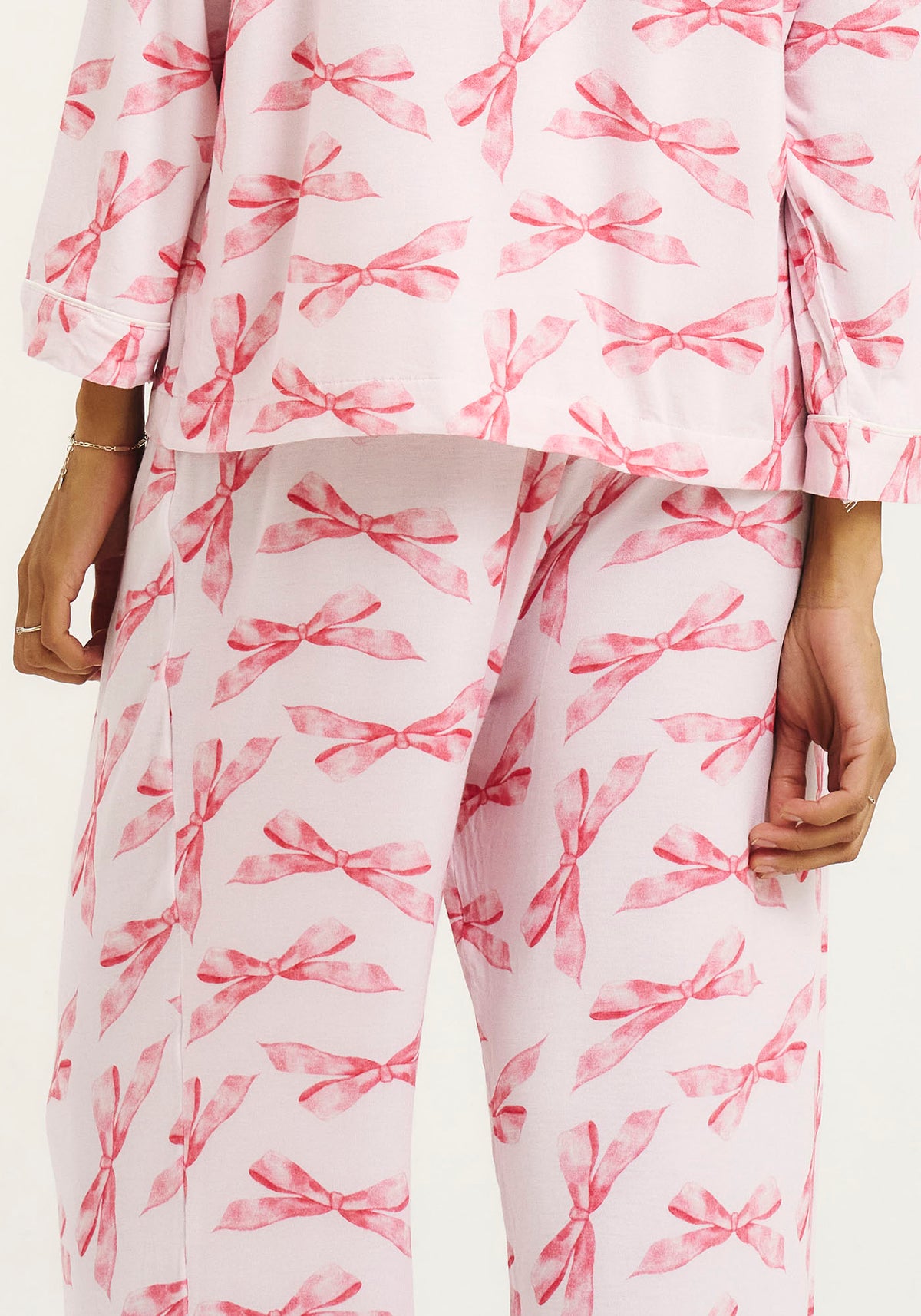 [PRE-ORDER] MOMMY & ME SUPER SOFT & STRETCHY MODAL PJ SET - MOM