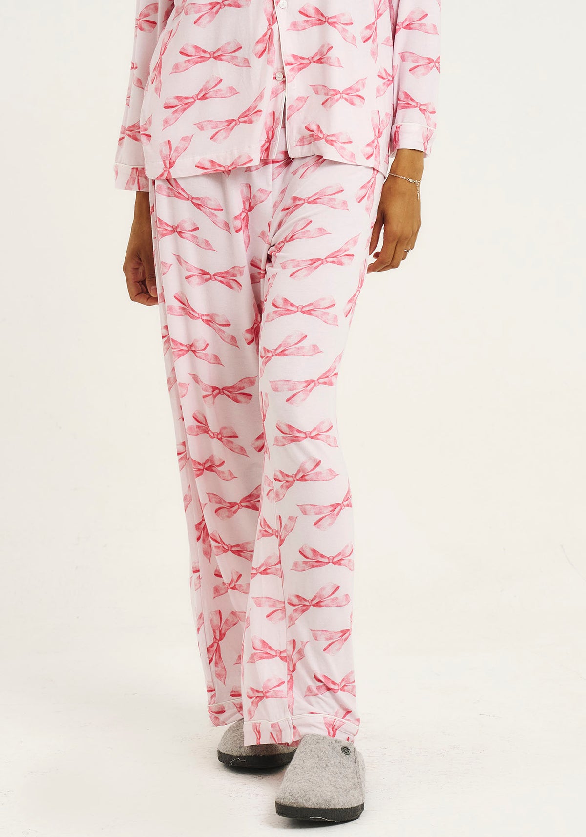 [PRE-ORDER] MOMMY & ME SUPER SOFT & STRETCHY MODAL PJ SET - MOM