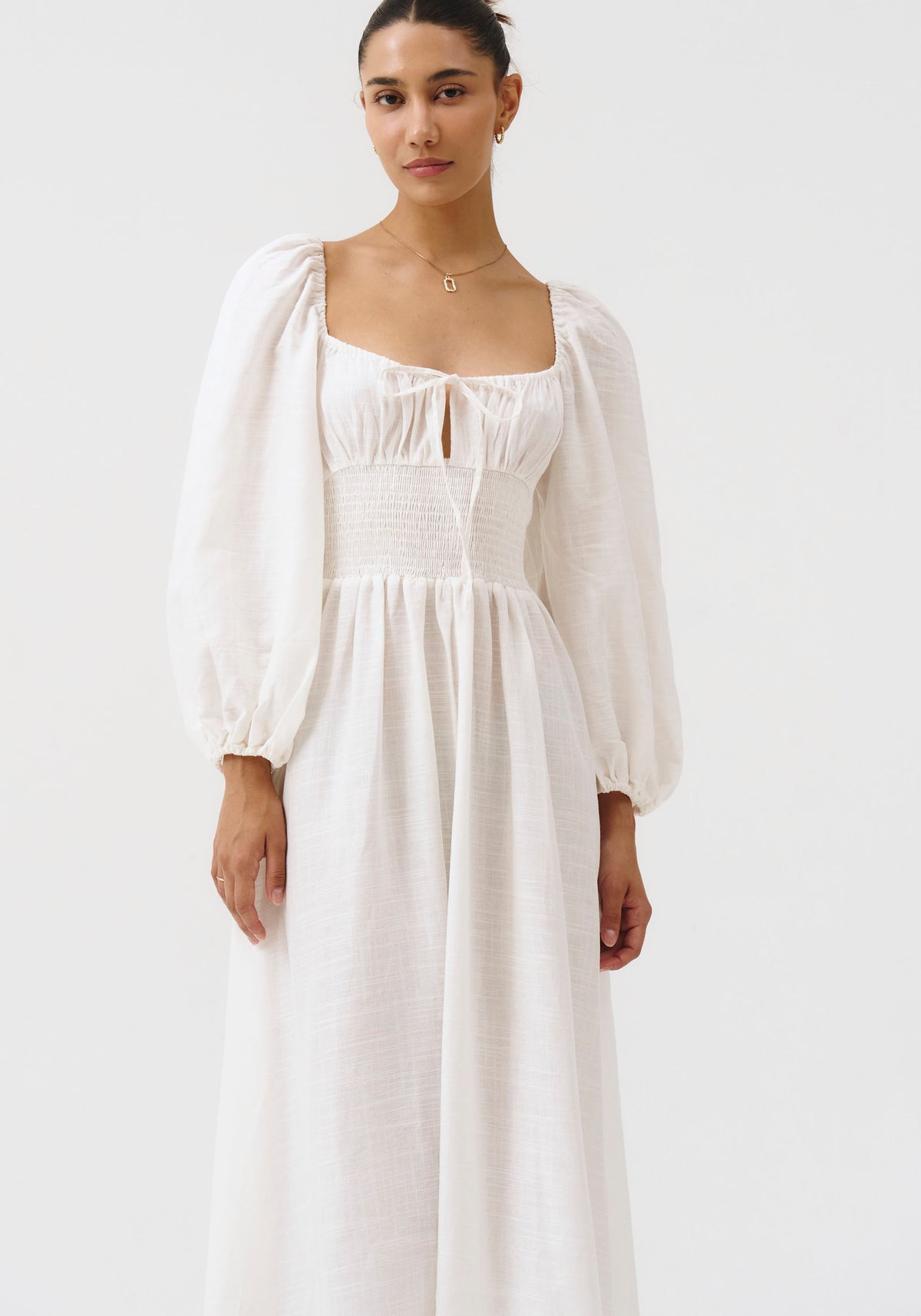 THE LINEN DRESS