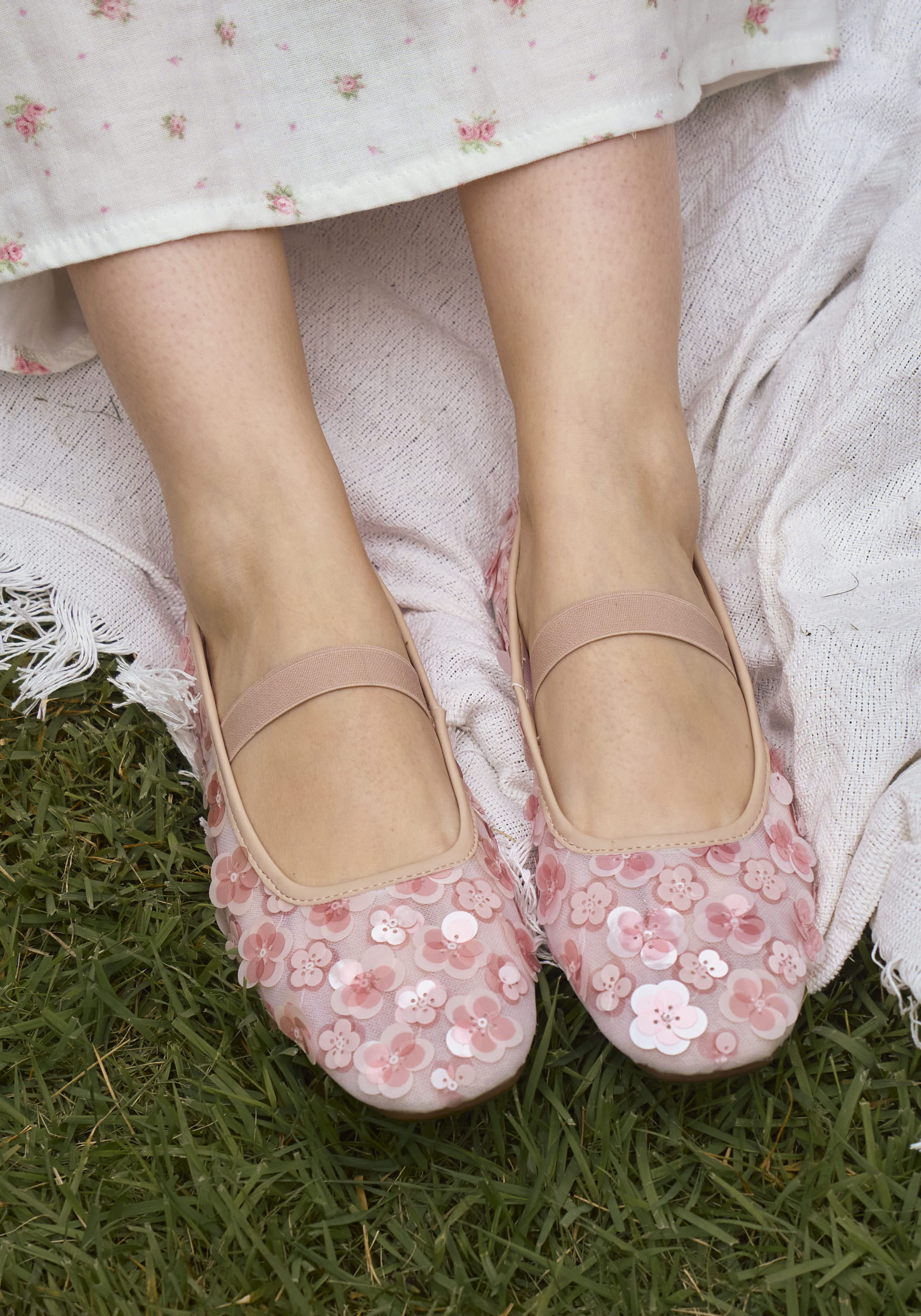 MOMMY & ME SAKURA FLATS - ADULT
