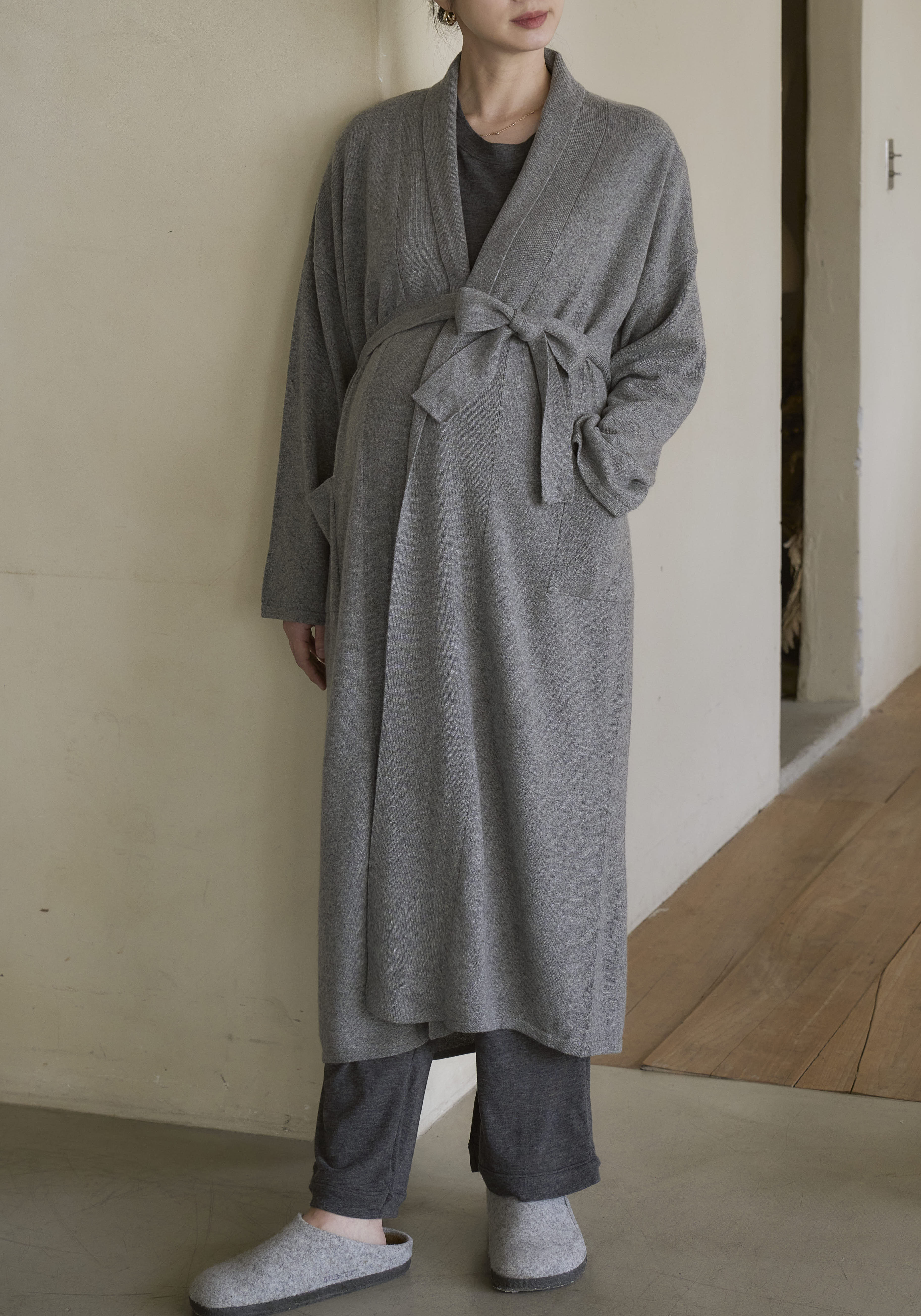 100% CASHMERE ROBE
