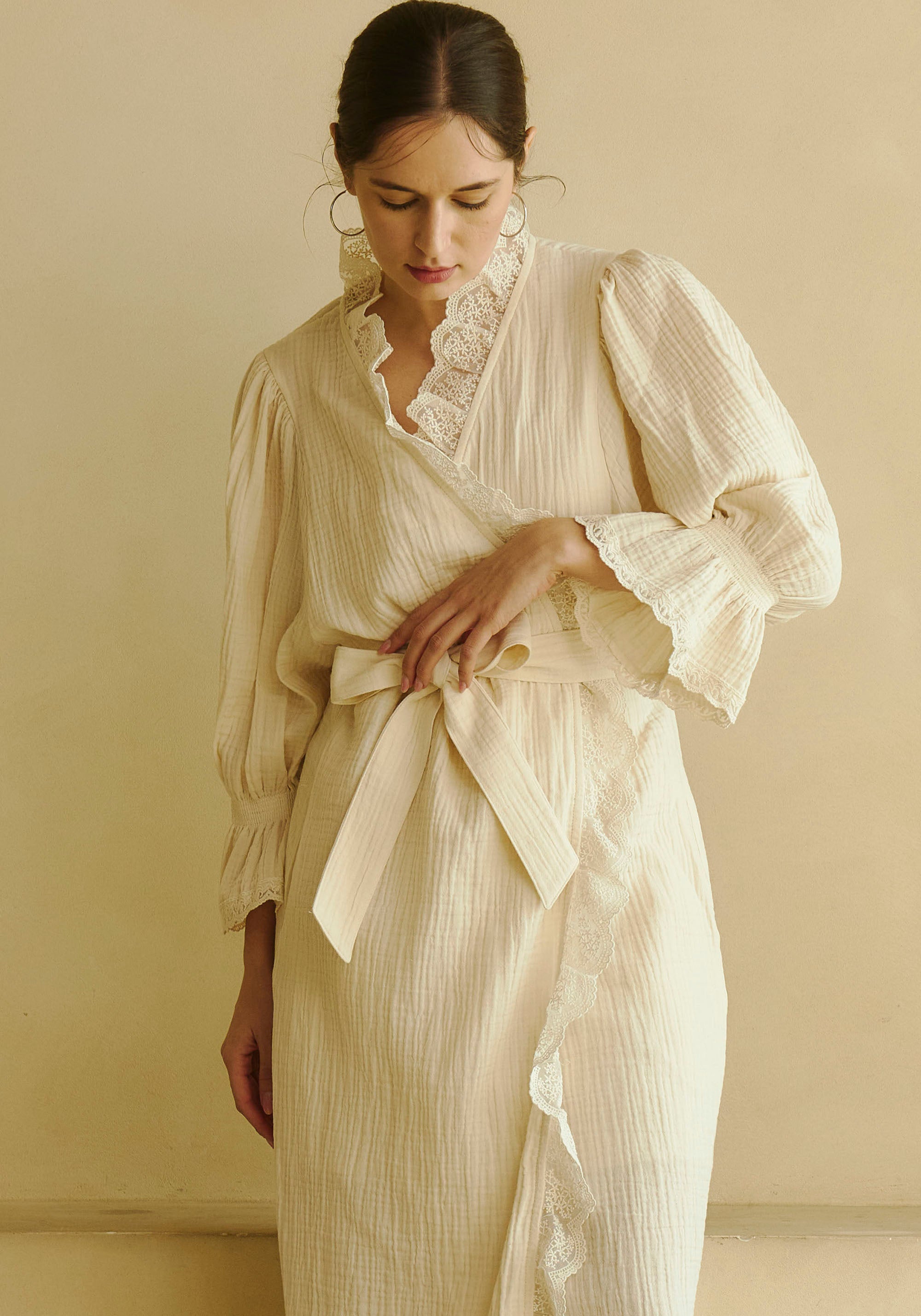 LACED MUSLIN ROBE