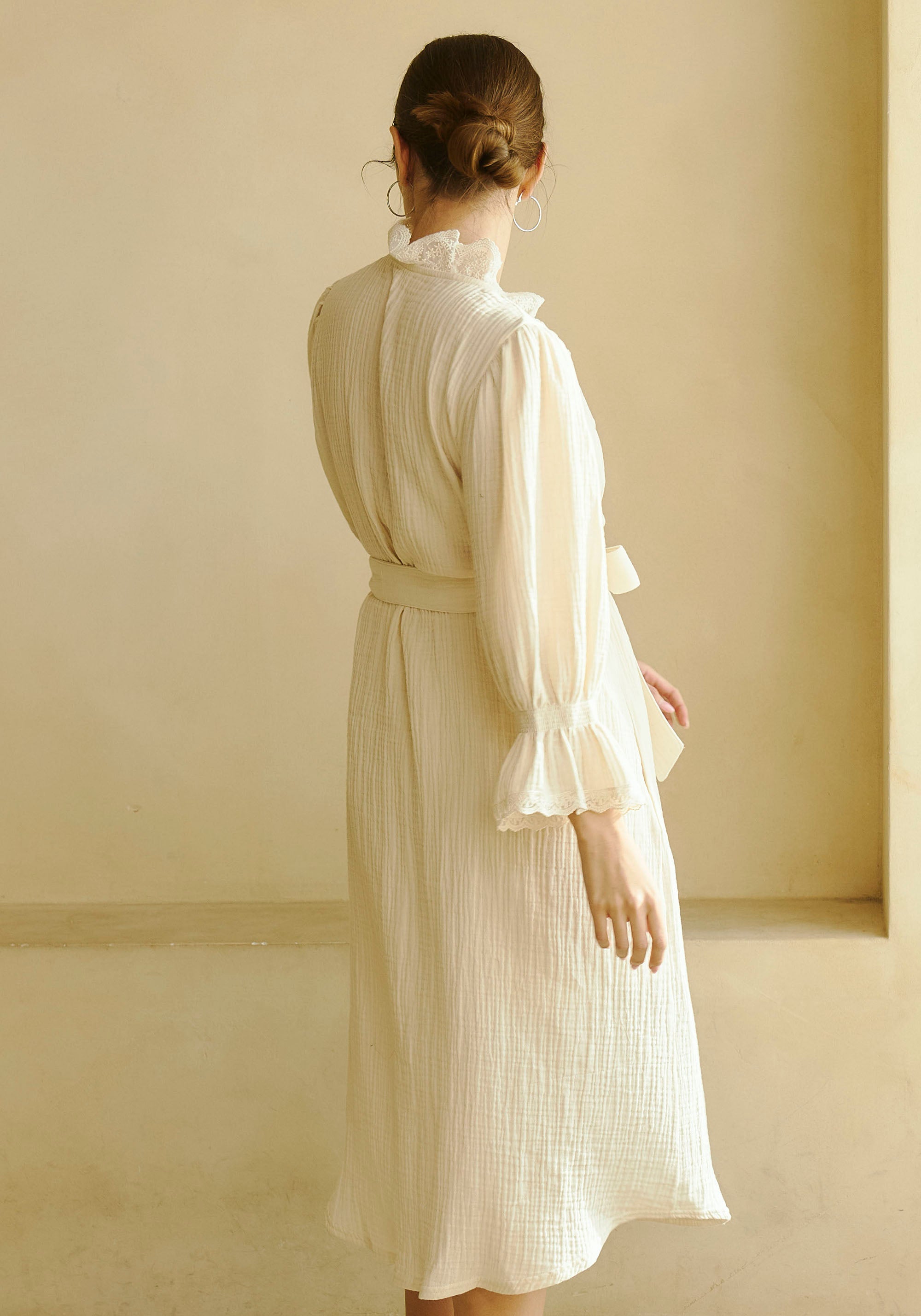 LACED MUSLIN ROBE