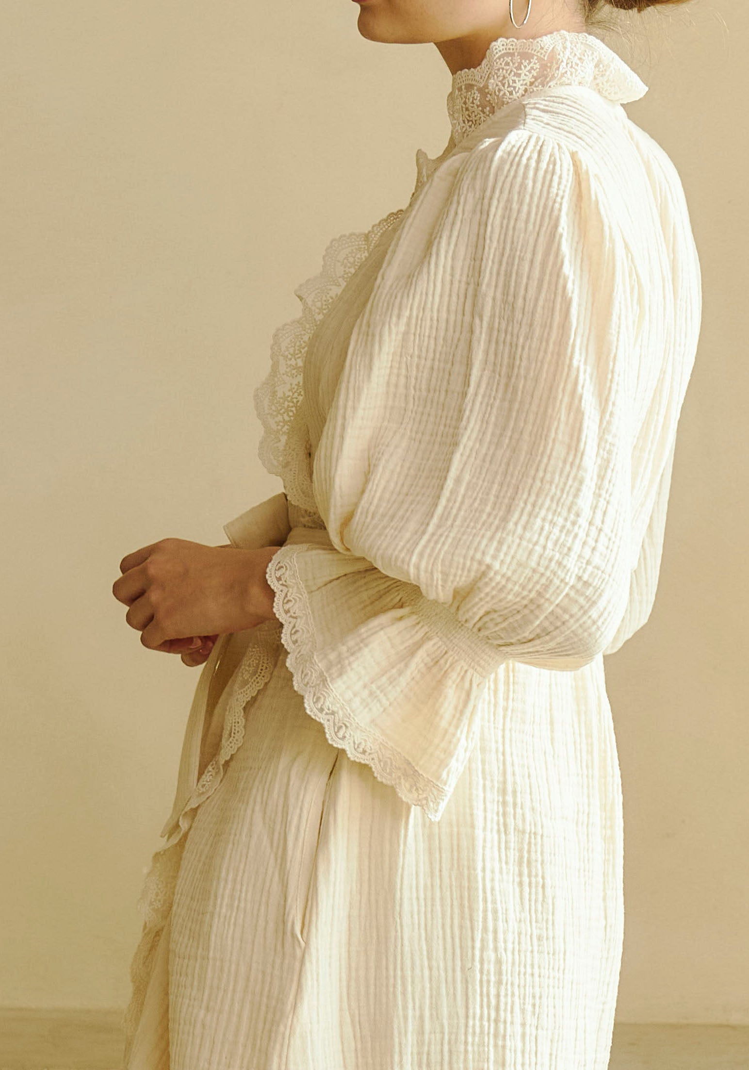 LACED MUSLIN ROBE