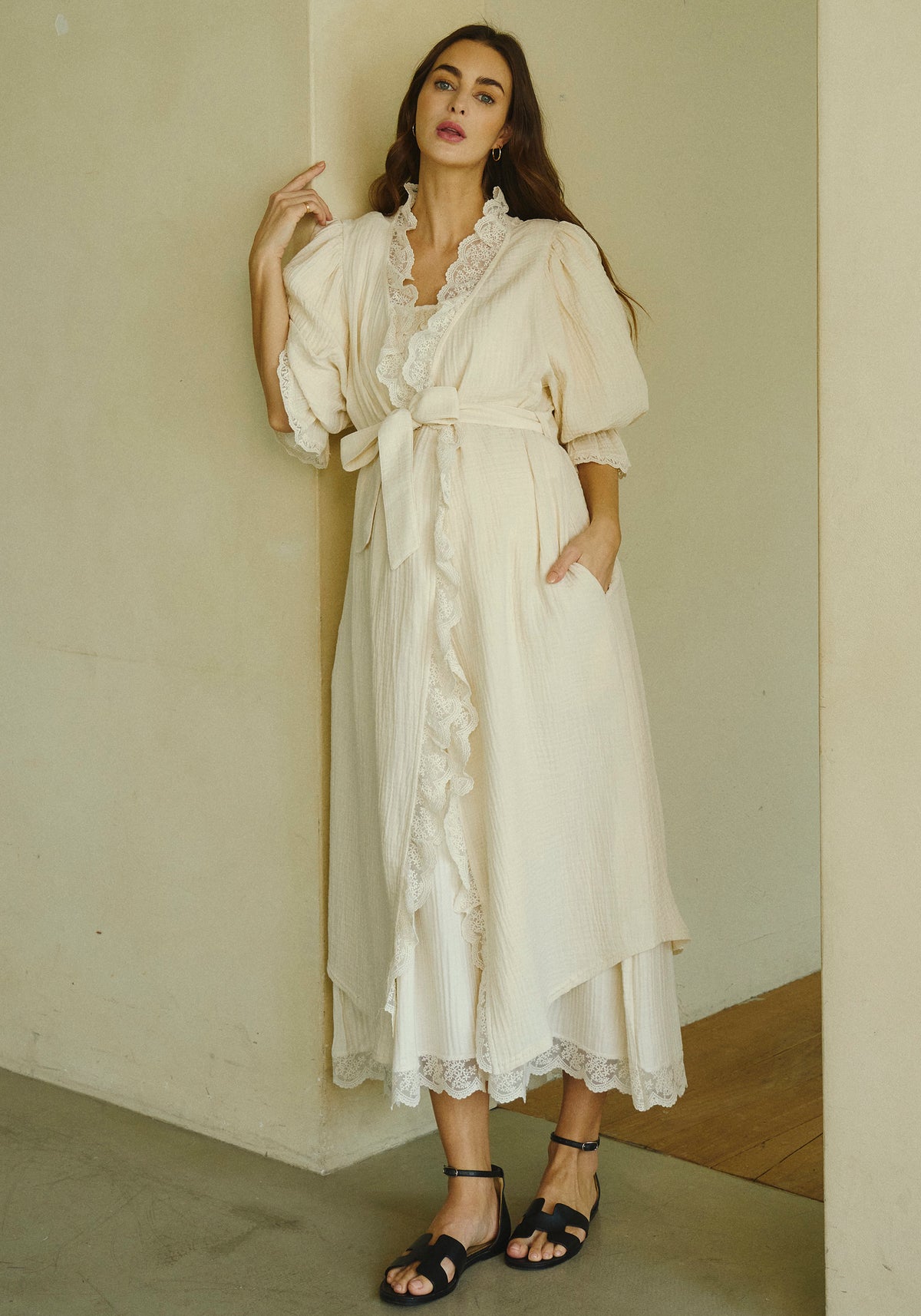 LACED MUSLIN ROBE