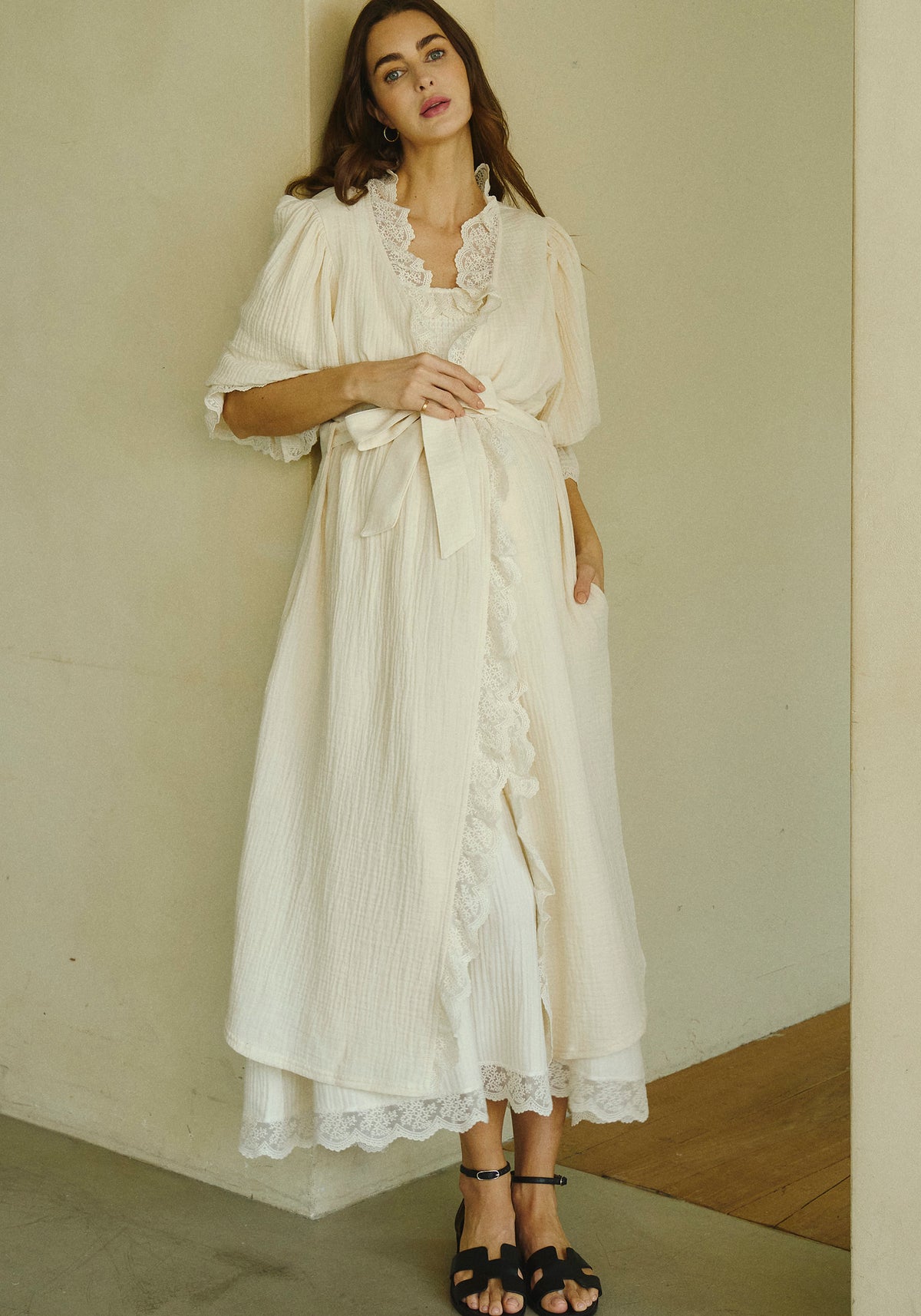 LACED MUSLIN ROBE