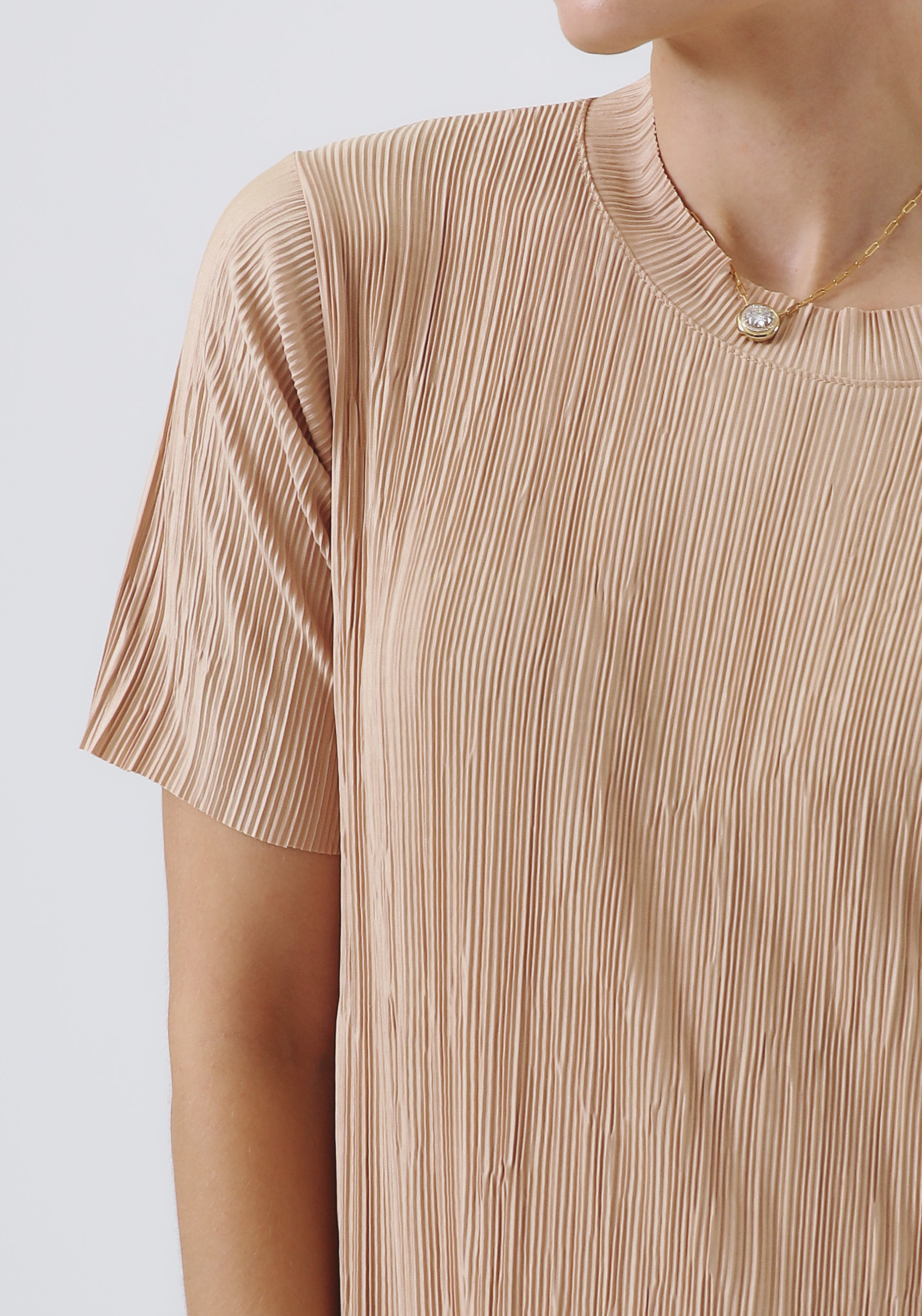 PLEATED T-SHIRT DRESS