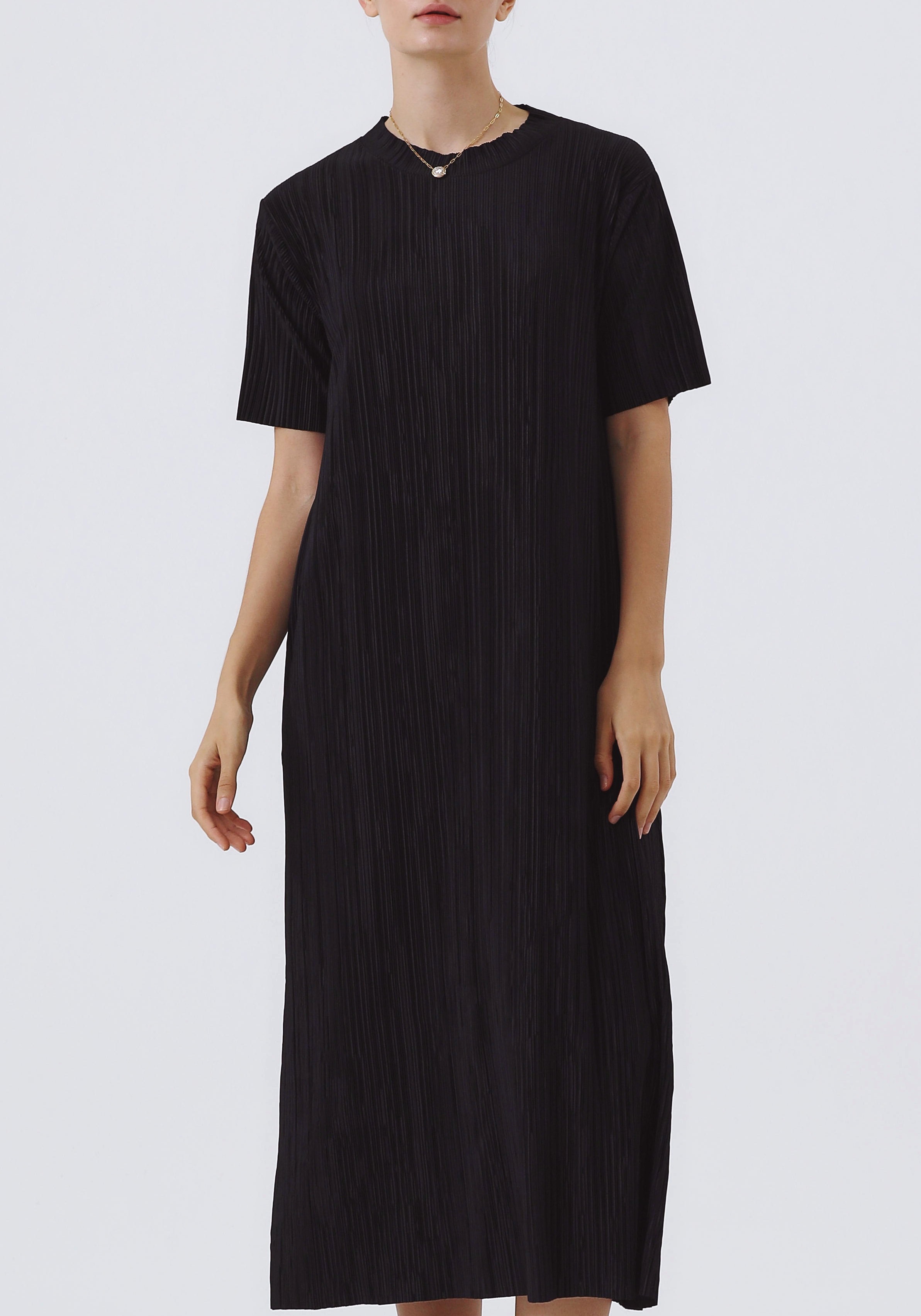 PLEATED T-SHIRT DRESS