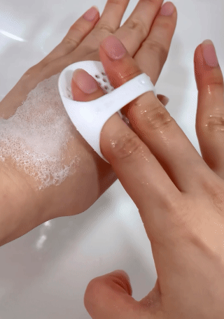 2 X SOFT SILICONE PORE CLEANSING & EXFOLIATING FACIAL BRUSH PAD