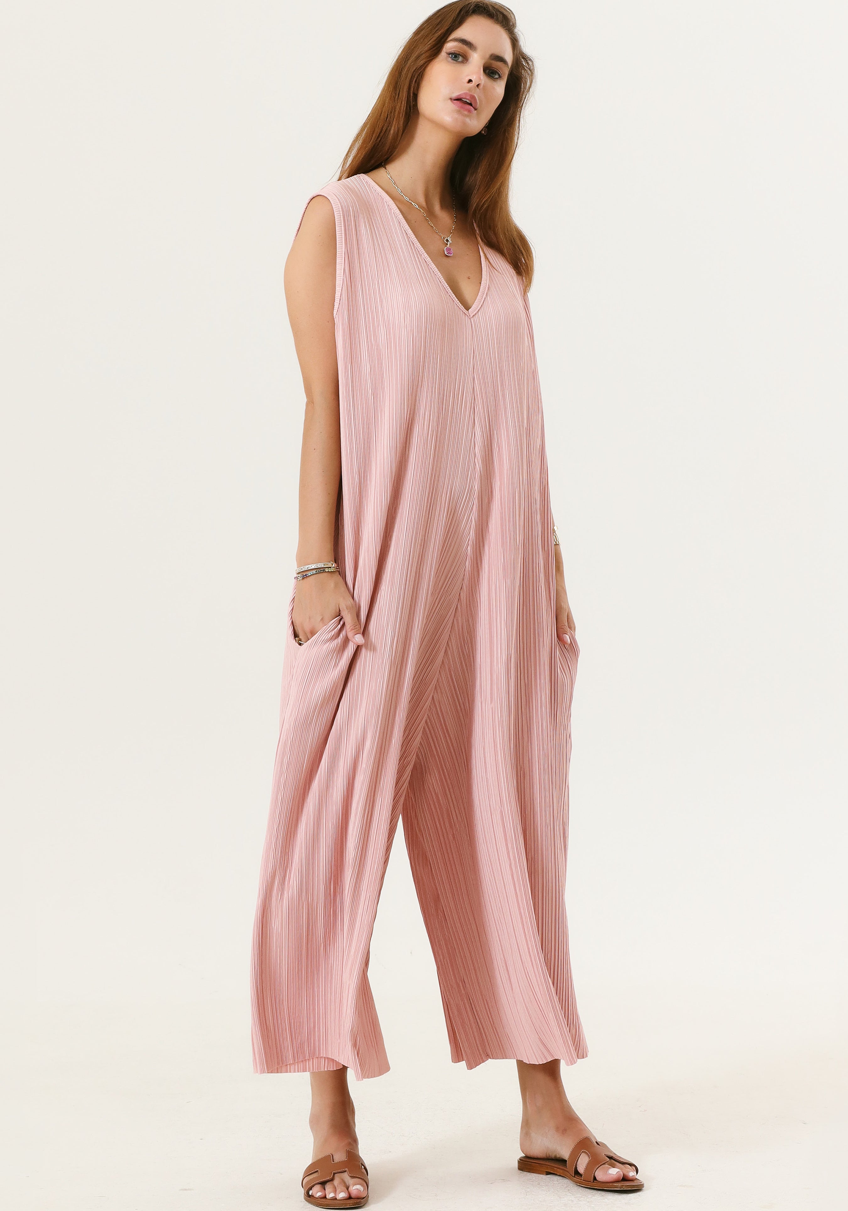 SUPER COMFY PLEATED JUMPSUIT