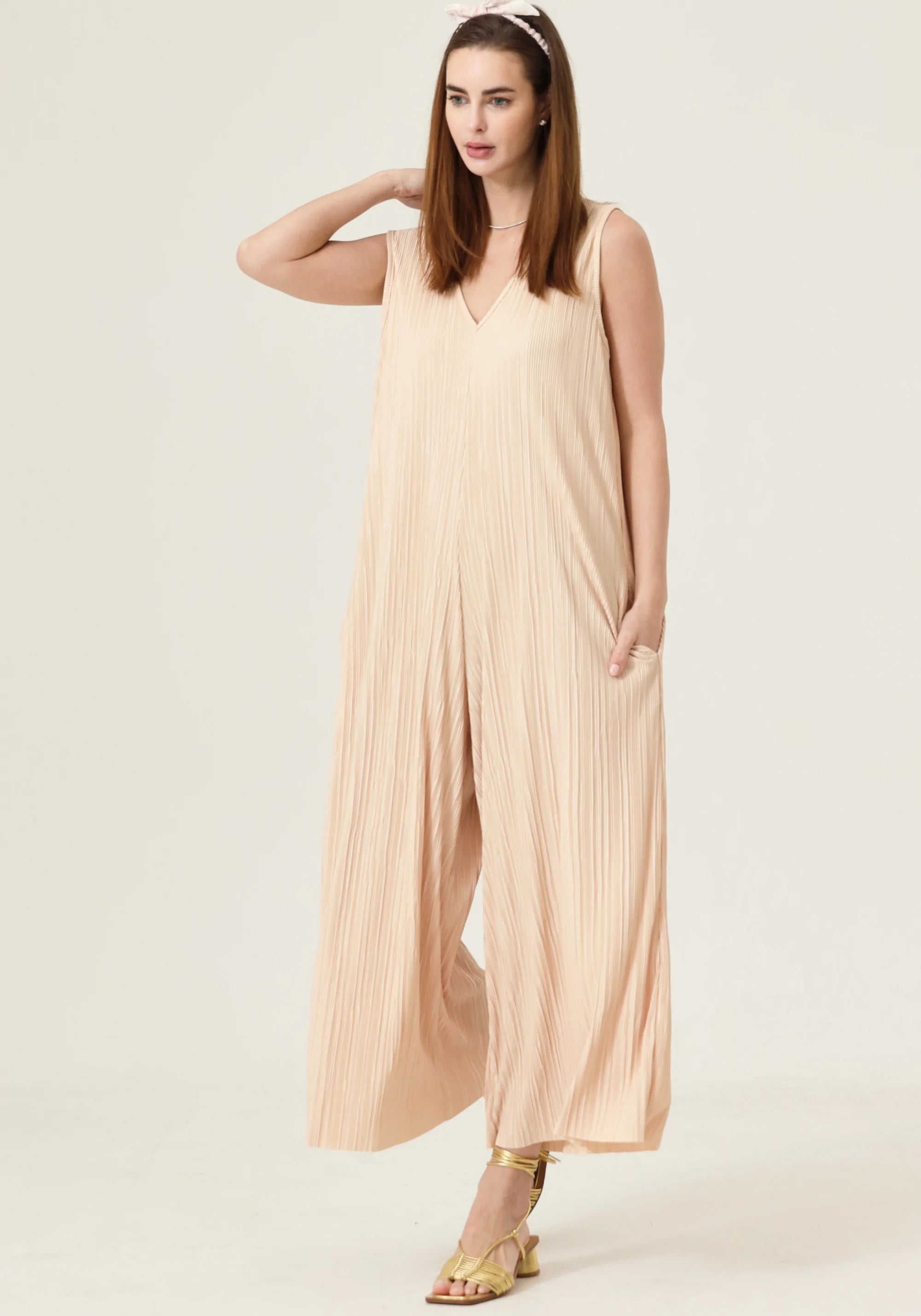 SUPER COMFY PLEATED JUMPSUIT